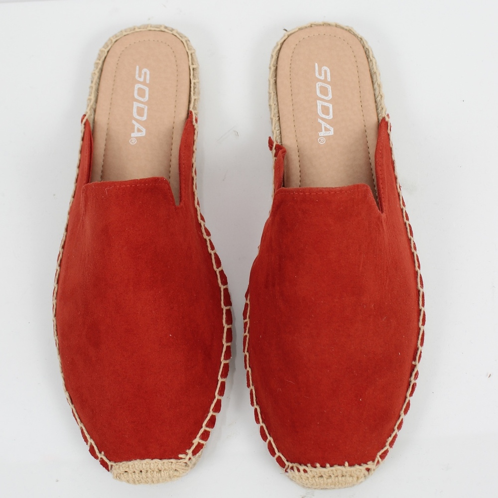 Dark Amber Crochet Stitching Slip On Flat Sandal - Picture 4 of 5